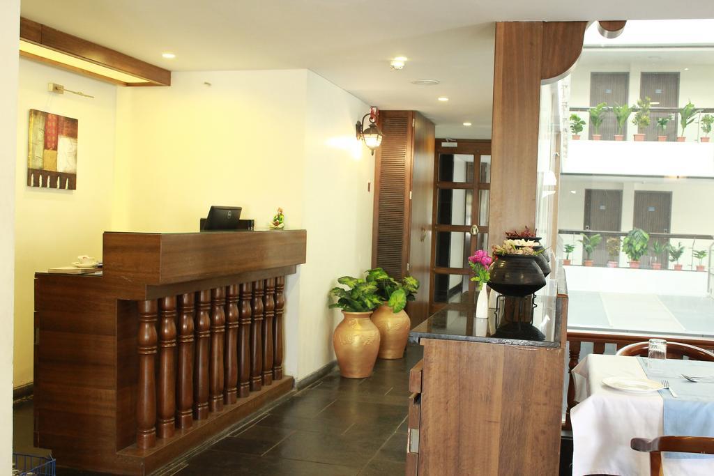 The Sky Court Hotel Aurangabad  Eksteriør billede