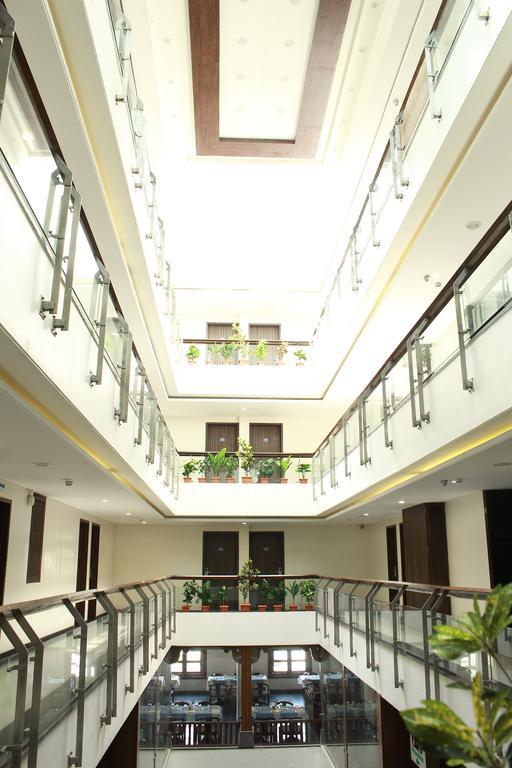 The Sky Court Hotel Aurangabad  Eksteriør billede